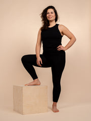 Gefion yoga top, black - flowcopenhagen.com